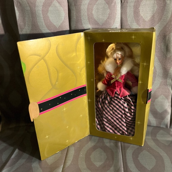 1996 Winter Rhapsody Barbie, NRFB, (16353) Damaged Box | Avon Exclusive - Picture 2 of 10